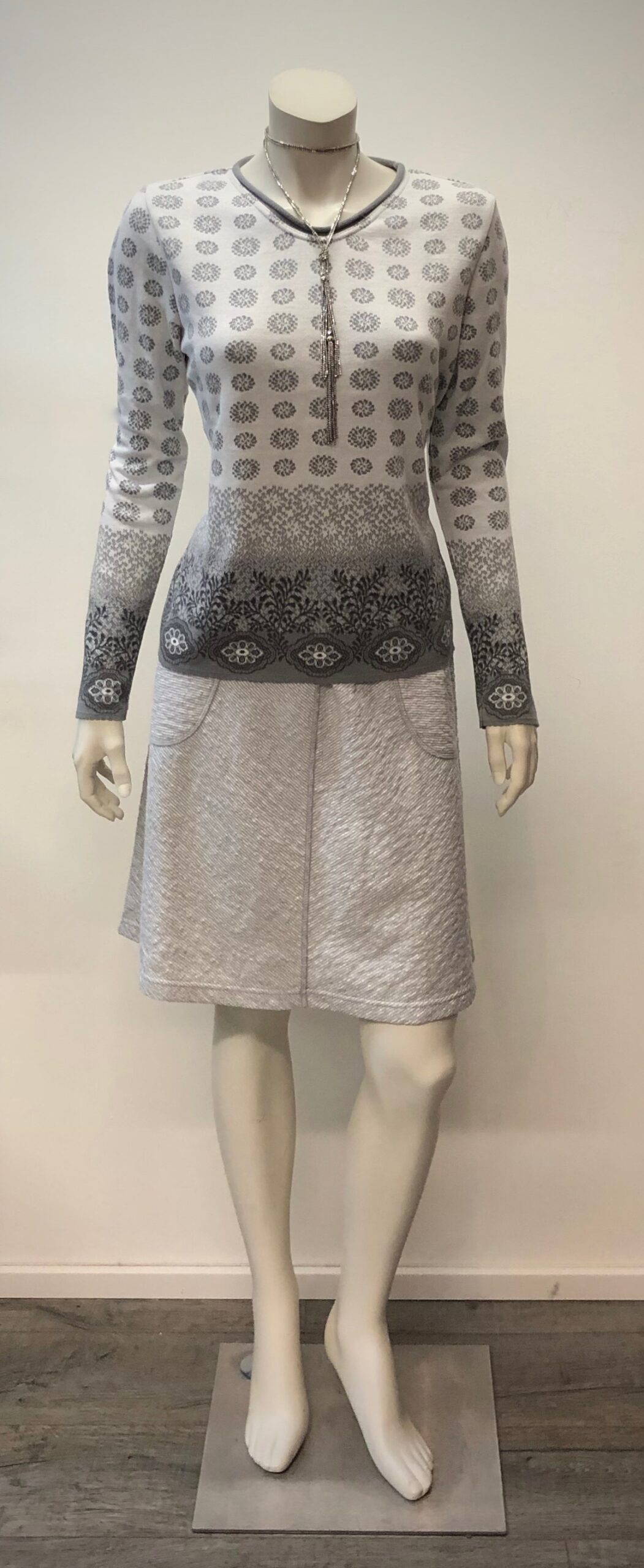 Jacquard-Strick-Pullover GOTS aus Organic Baumwolle in verschiedenen Farben gemustert von DUNQUE by SCHWEIKARDT MODEN
