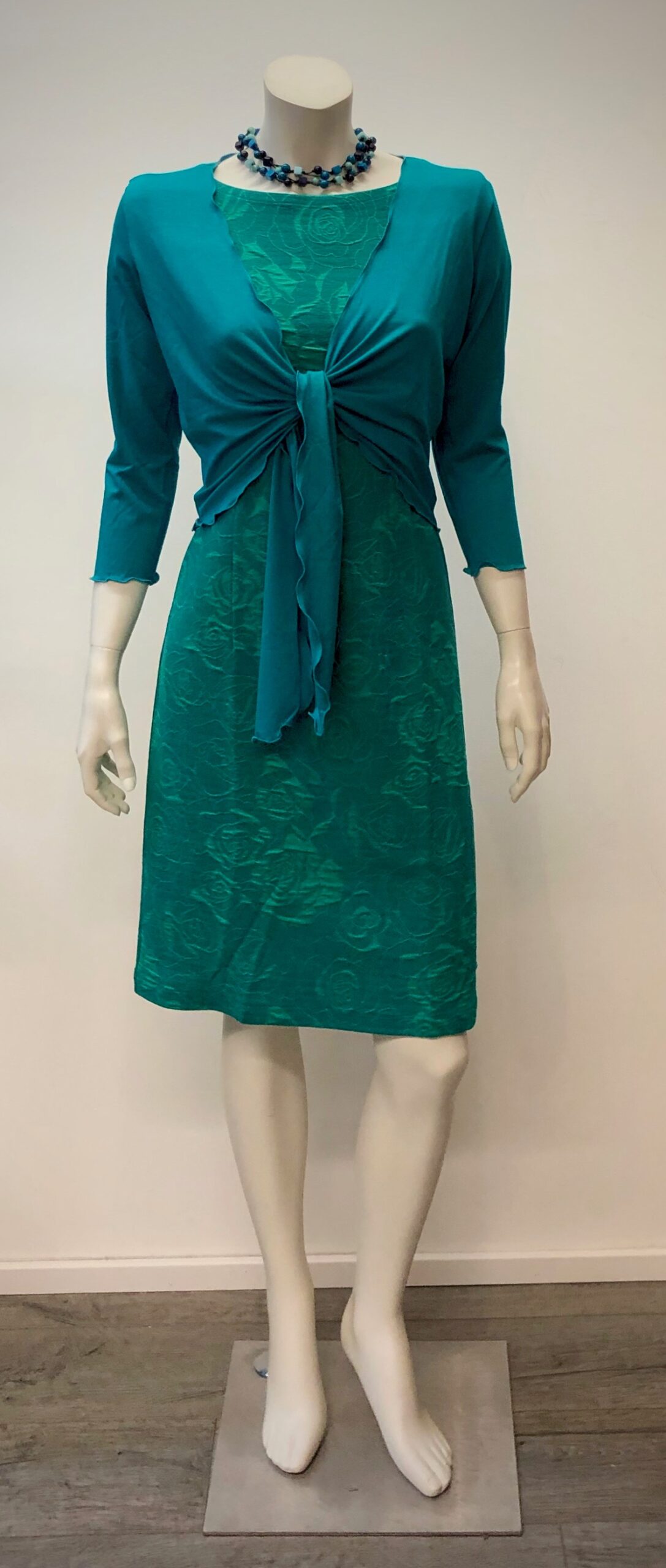 Kleid kurzarm DREIMARIN in smaragd von Pink Lotus