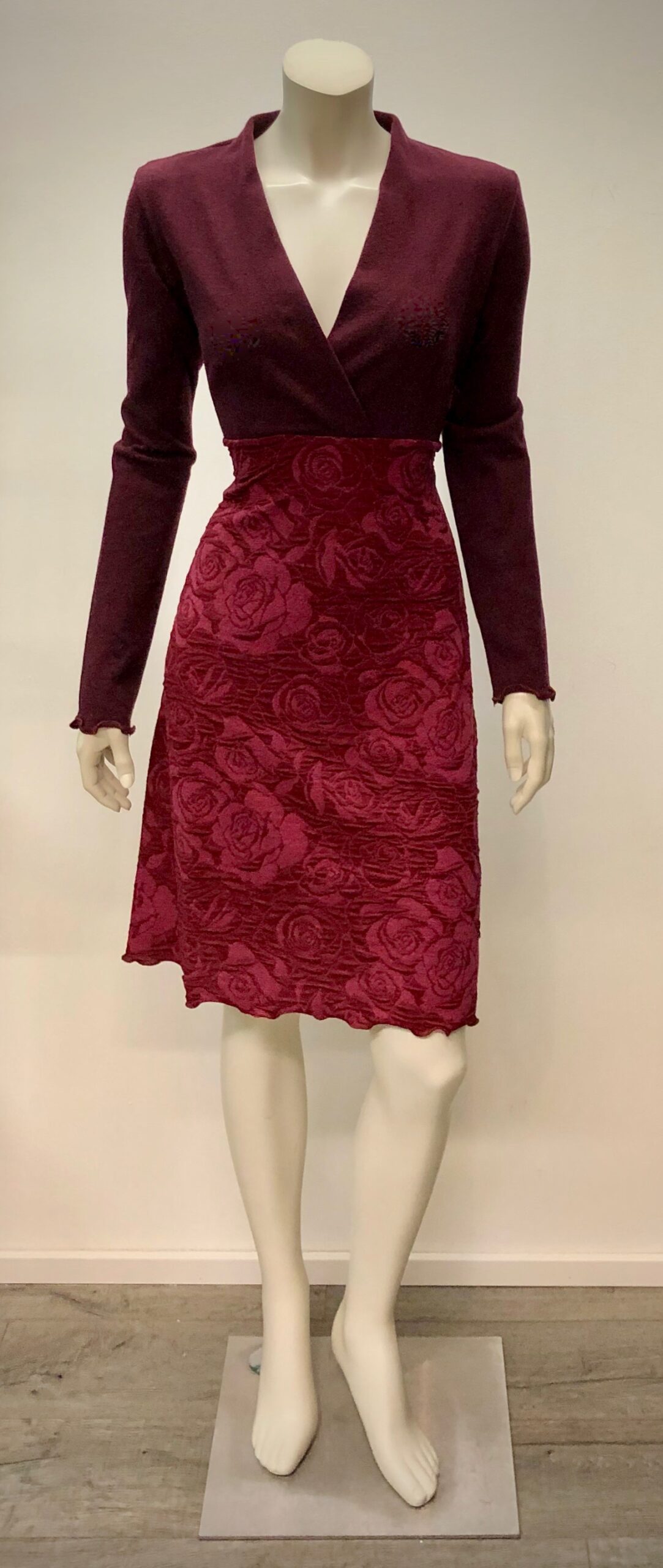 Kleid langarm WÖLFIN in bordeaux von Pink Lotus