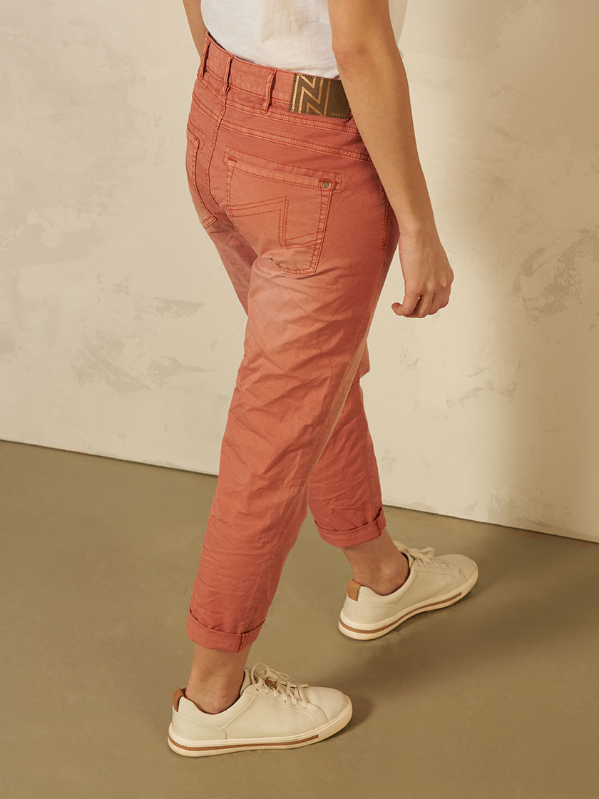 Tapered Hose 7/8 in offwhite, steel, coral & khaki von NILE